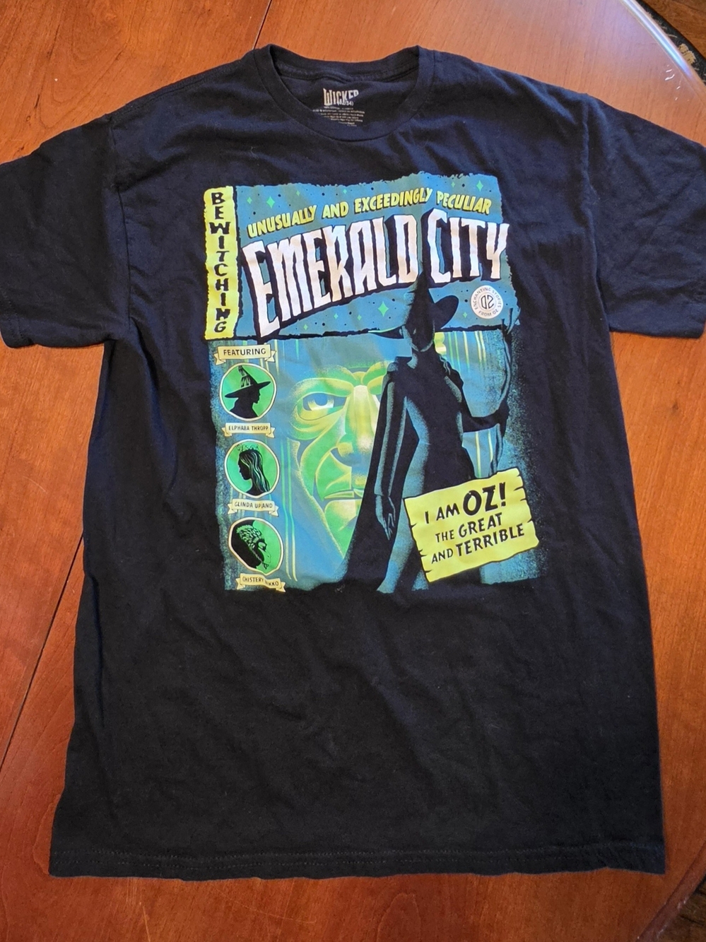 Wicked Emerald City Graphic T-Shirt Black Size Medium Broadway Musical